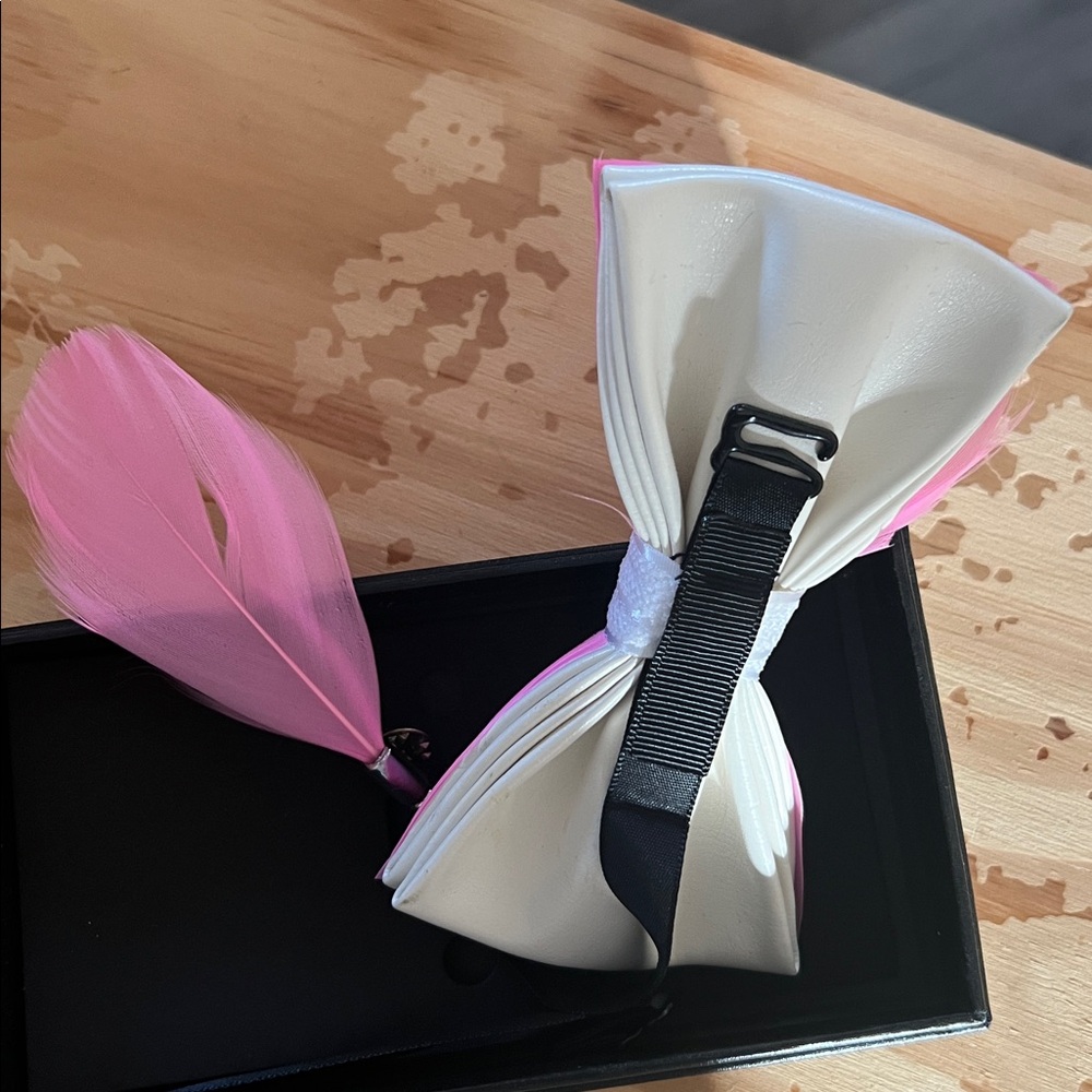 Feather Bow tie Collection - Picture 5 of 5